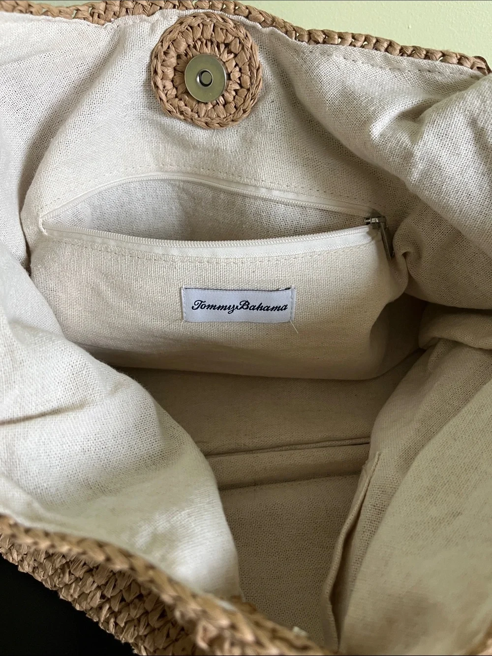 Tommy Bahama tan raffia straw hobo tote bag with linen lining